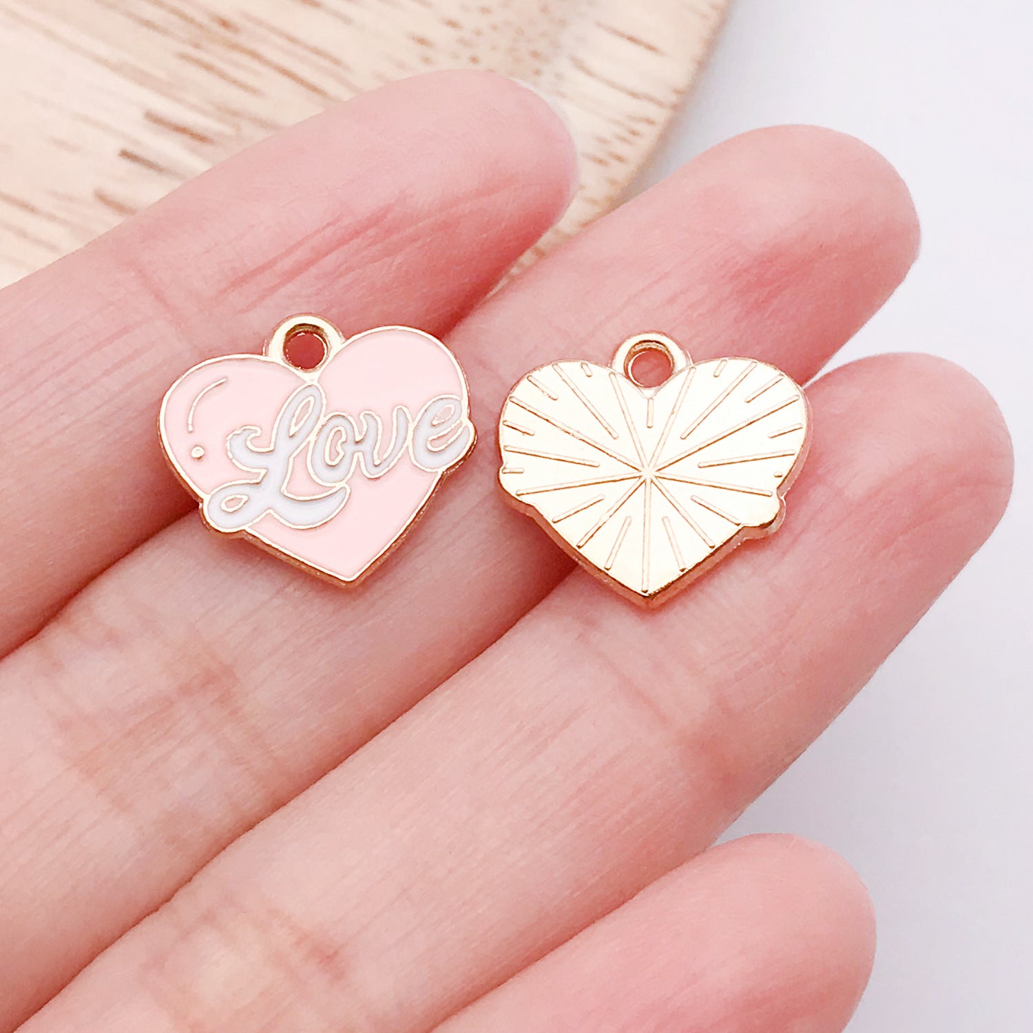 Wholesale Valentine' s Day Love Variety Cartoon Jewelry Accessories Pendant