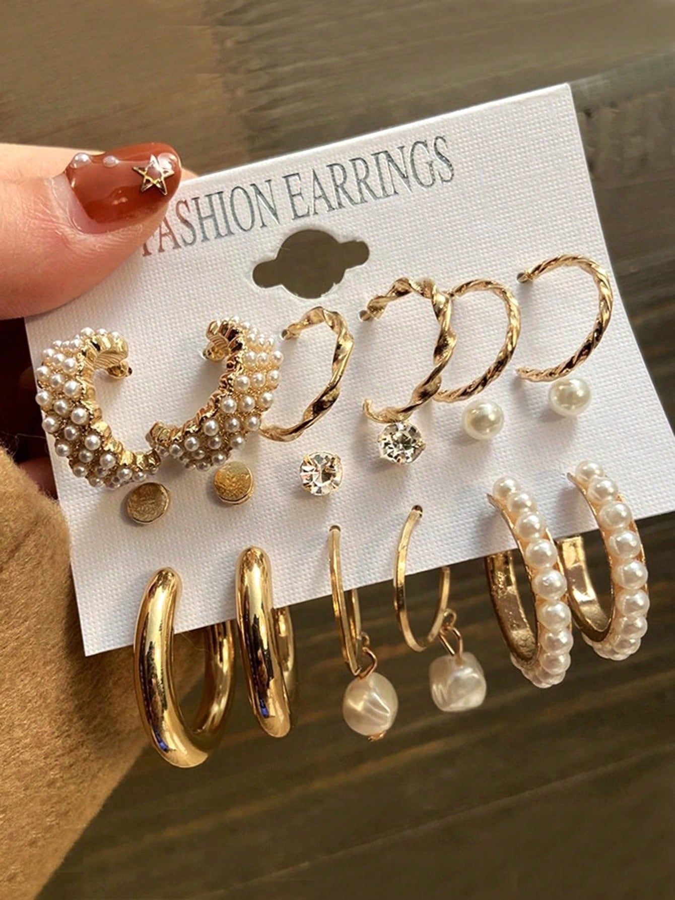 Wholesale Earrings Inlaid with Pearls Women' s Earrings Set