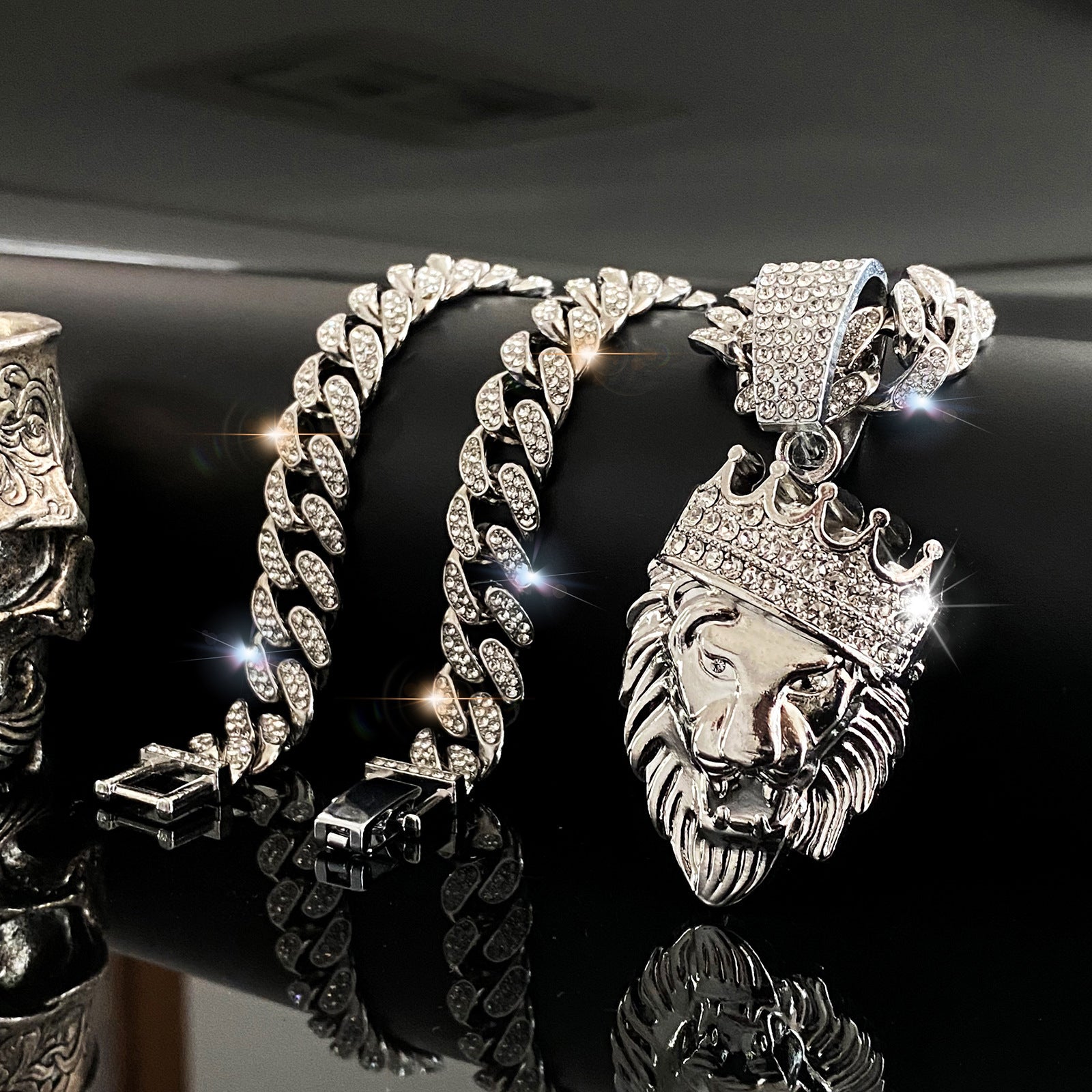 Wholesale Crown Lion Head Alloy Pendant Hip Hop Full Diamond Cuban Chain