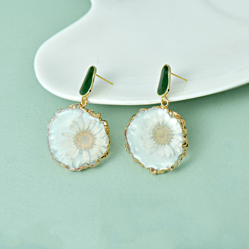Wholesale Real Daisy Resin Drip Oil Amber Alloy Earrings
