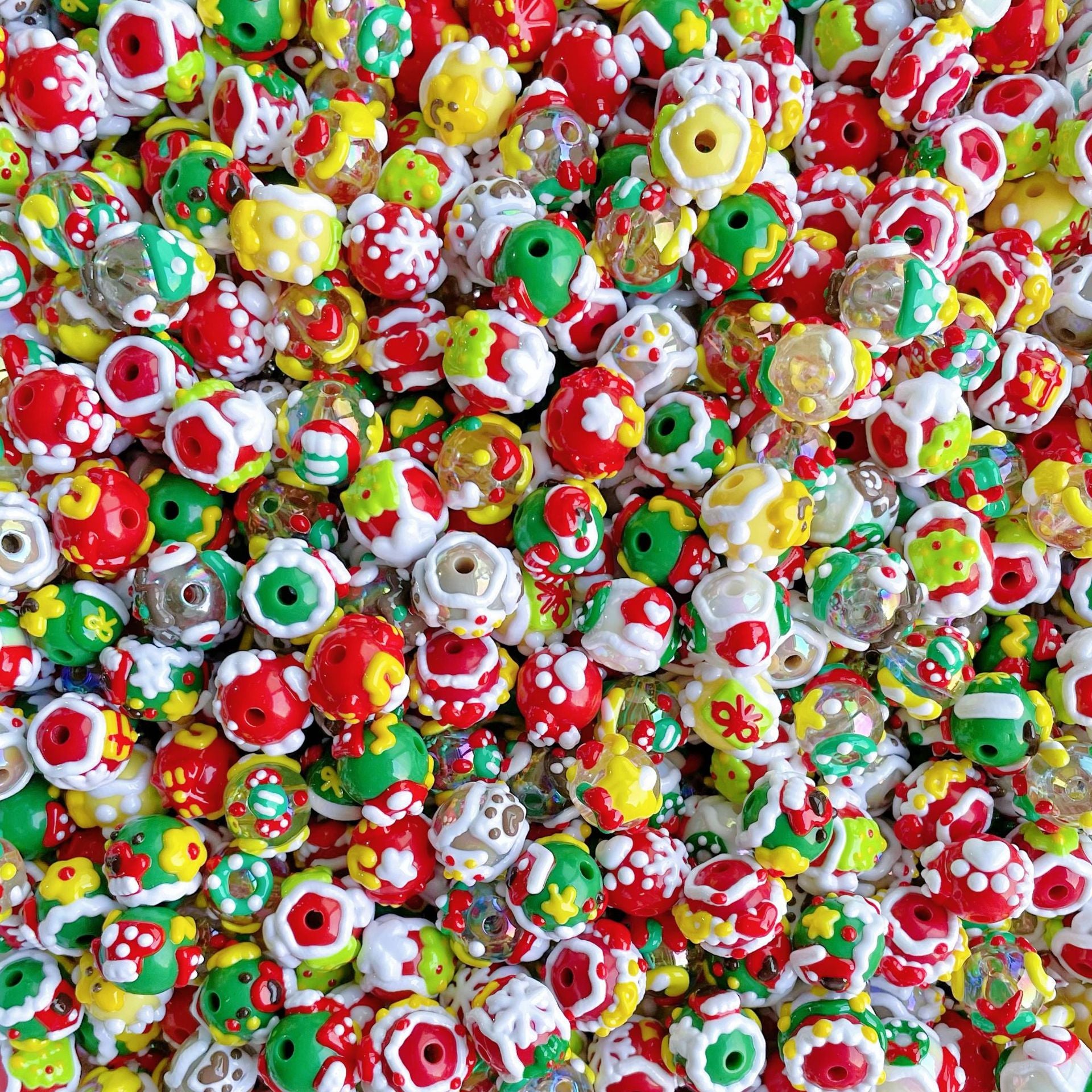 Wholesale 10pcs Christmas 12-style Mixed DIY Hand-painted Acrylic Beads
