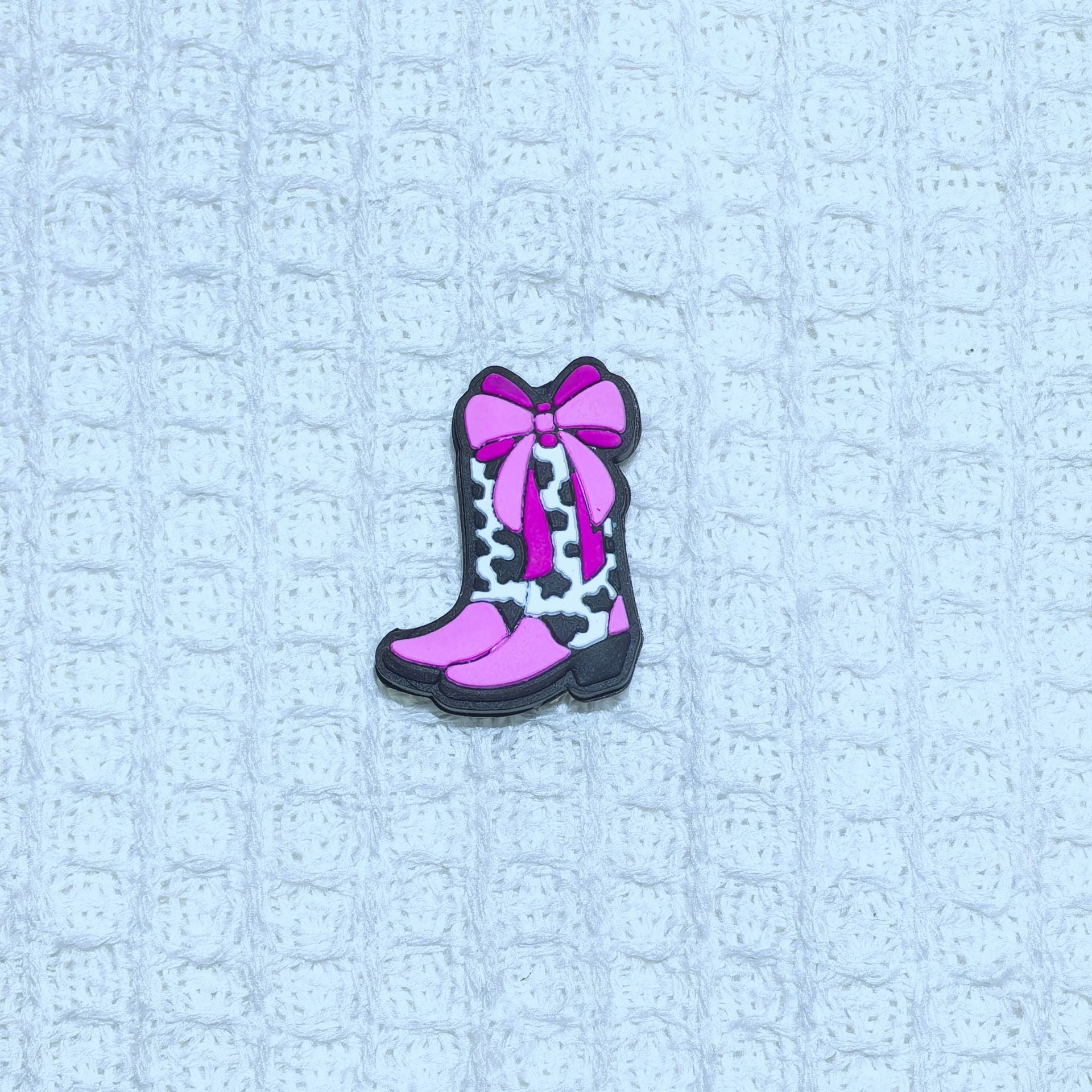 Wholesale Random 100pcs boots a variety of series silicone cartoon beads  Focal Beads