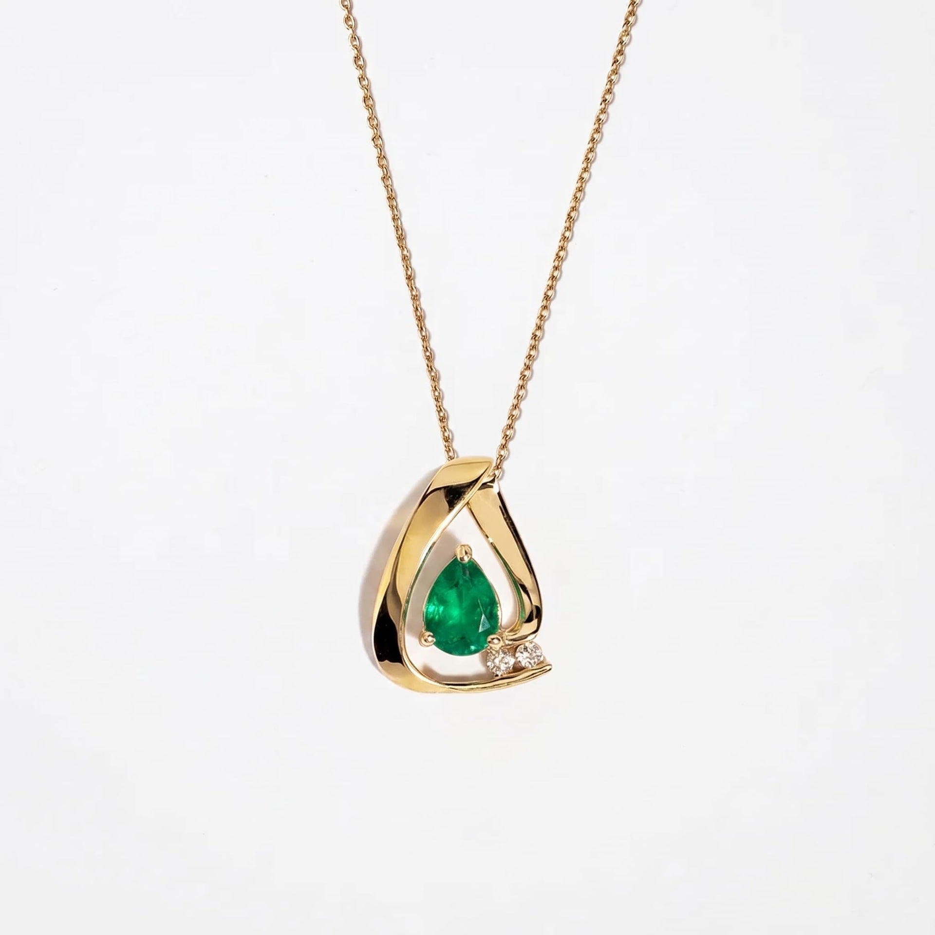 Wholesale Trendy Water Drop Red Zircon Necklace 18K Gold Plated Stainless Steel December Birthstone Gift Boutique Resale