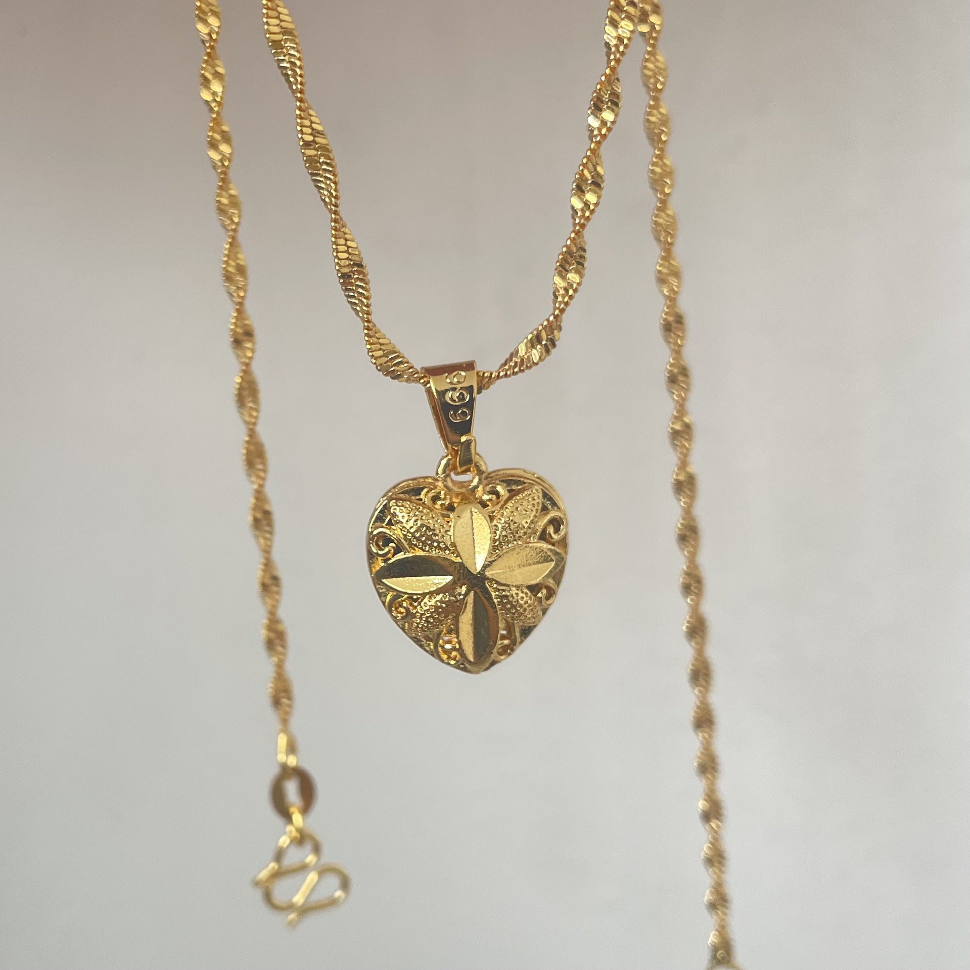 Wholesale Water Drop Rose heart necklace