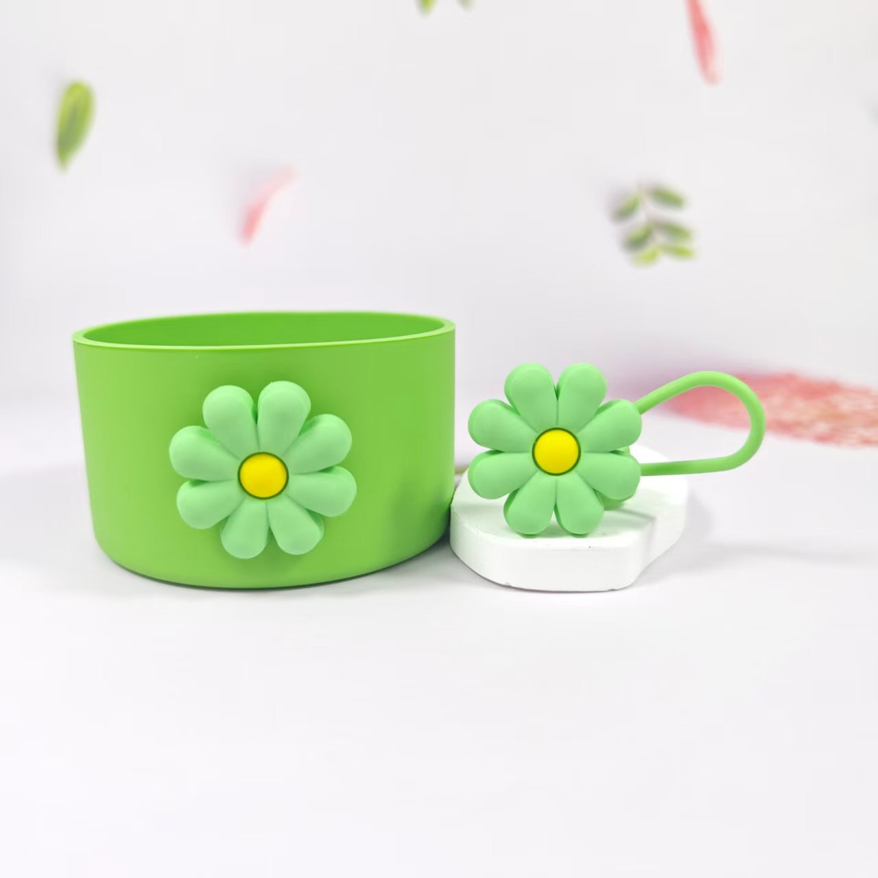 Wholesale Selling silicone insulated cup sleeves flower-decorated cup holders straw caps