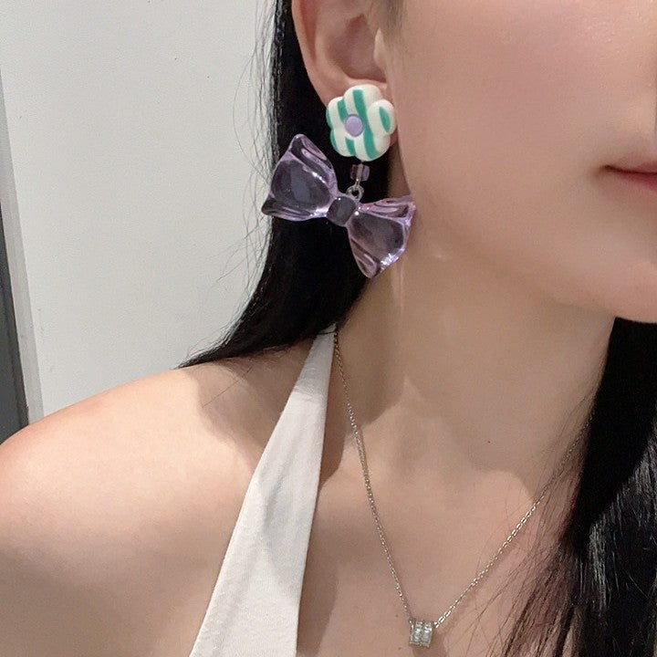 Wholesale Girls'  colorful transparent crystal ear clips