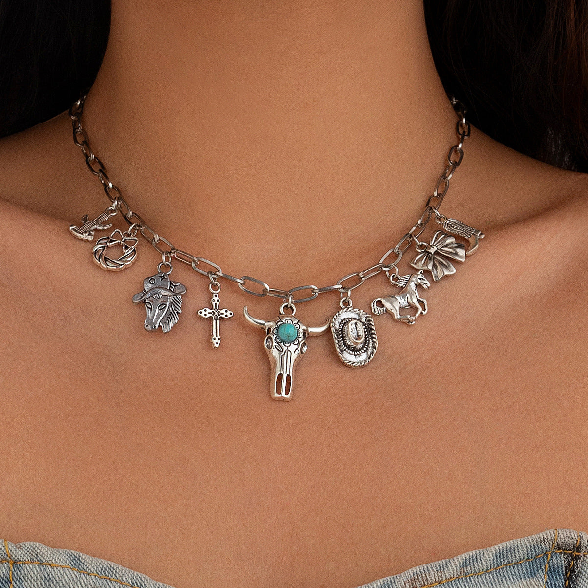 Wholesale Stacked Bull Head Western Style Short Clavicle Chain Maillard Retro Ethnic Imitation Turquoise Necklace