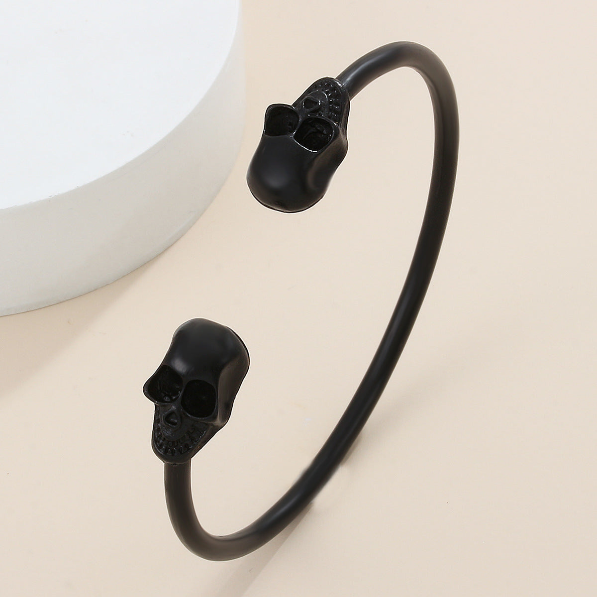 Wholesale  Men' s Retro Skull Alloy   Bracelet