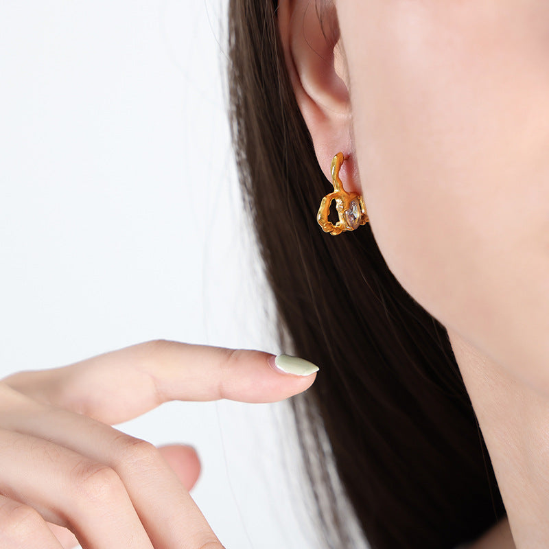 Wholesale Creative Ear Glass Heart Shaped Gold Plated Earrings