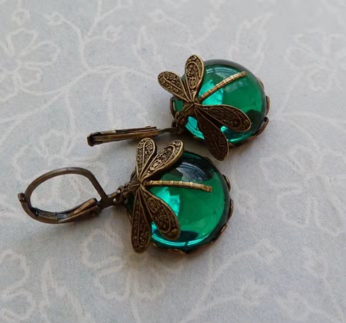 Wholesale Vintage Small Dragonfly Pattern Alloy Moonstone Earrings
