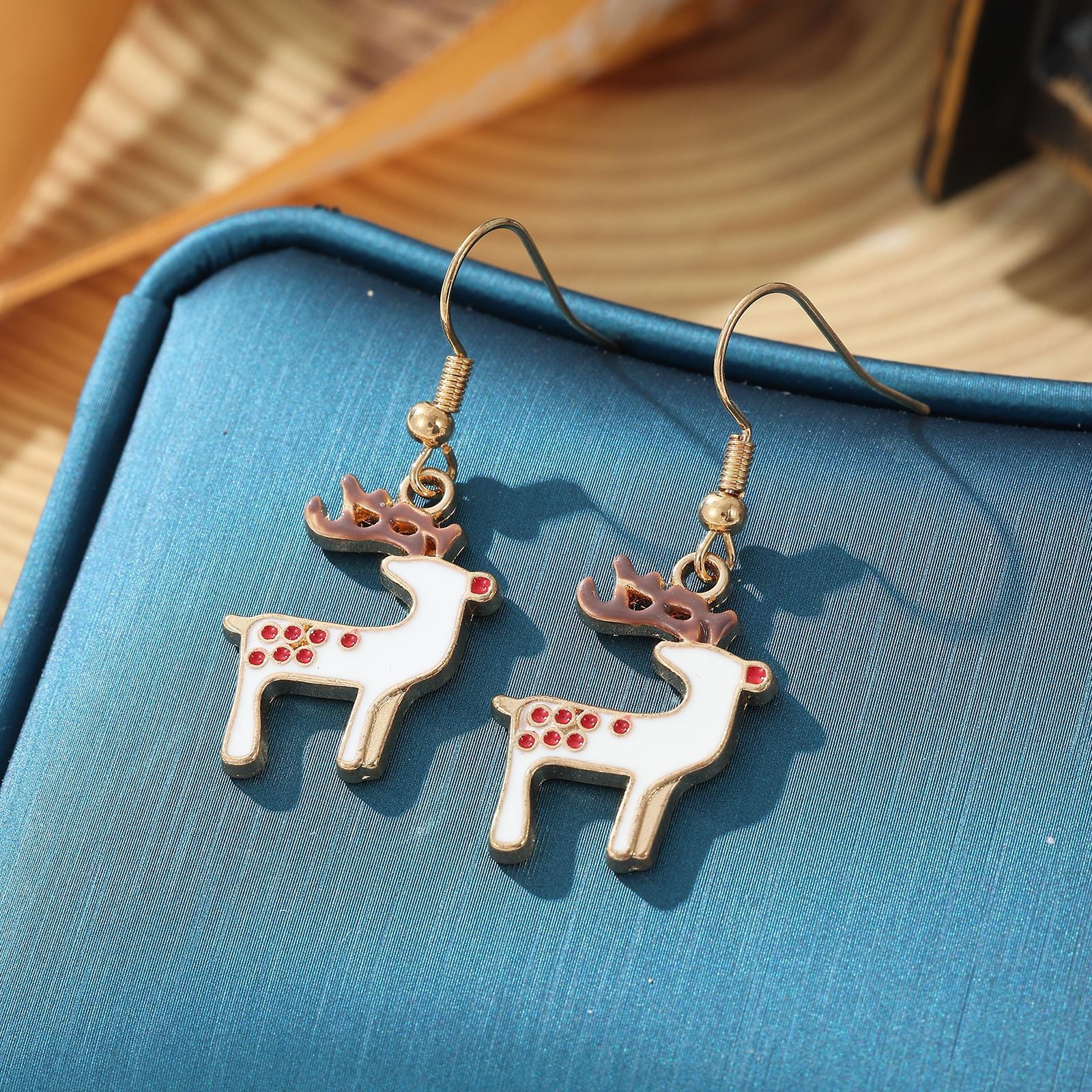 Wholesale Zinc Alloy Christmas Earrings Snowflake Tree Bell Elk Rhinestone Dangle Jewelry Party Fashion Accessory