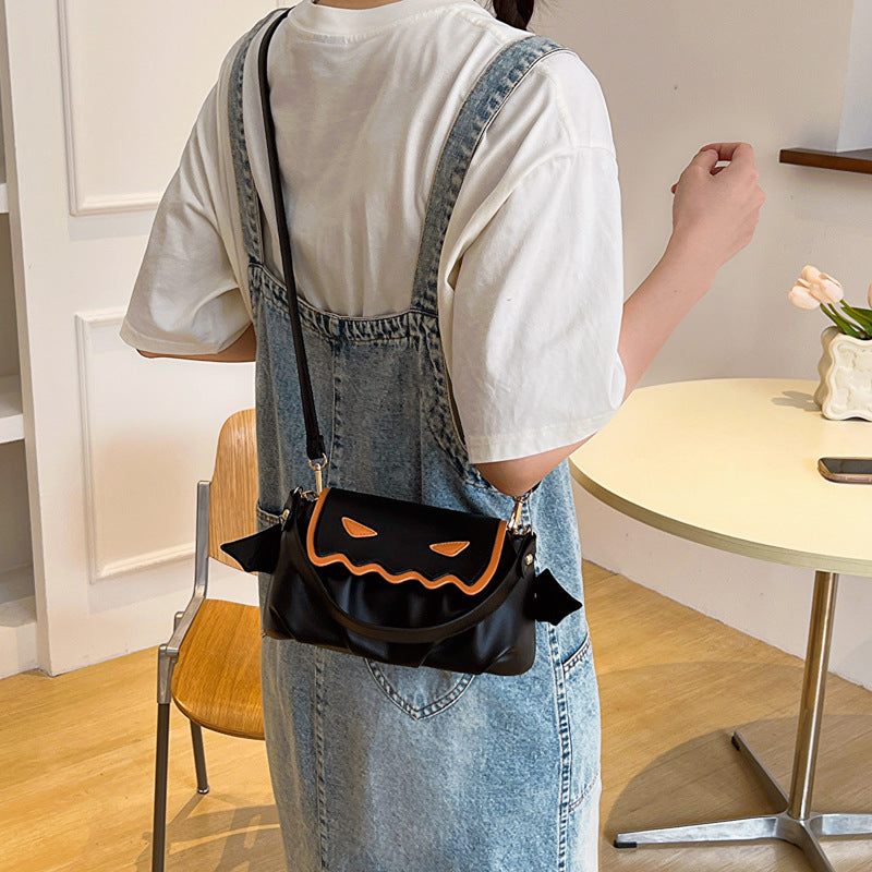 Wholesale  little devil contrasting shoulder crossbody bag