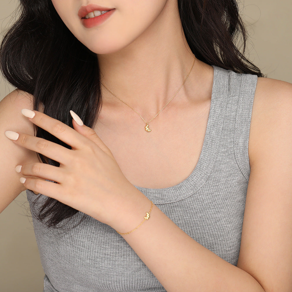 Wholesale S925 Sterling Silver Retro Croissant Necklace