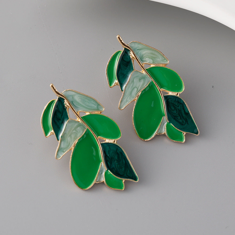 Pendientes de aleación de zinc de verano al por mayor hoja