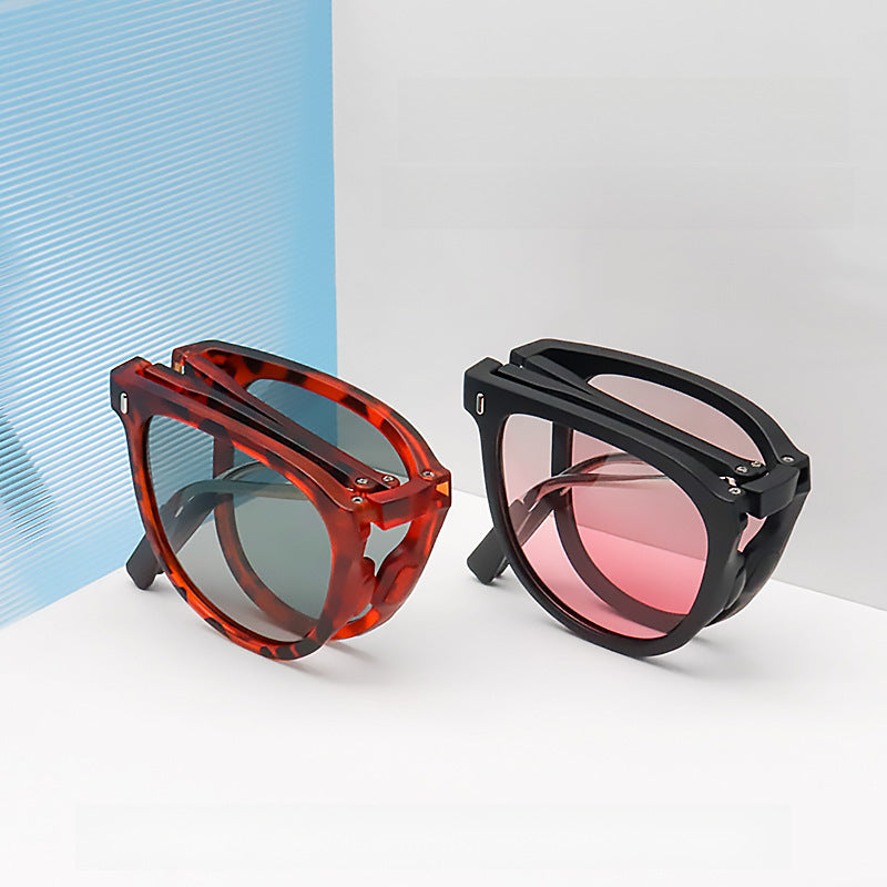 Wholesale Foldable Anti-UV Simple Fashion Lightweight Face Showing Small Sunglasses