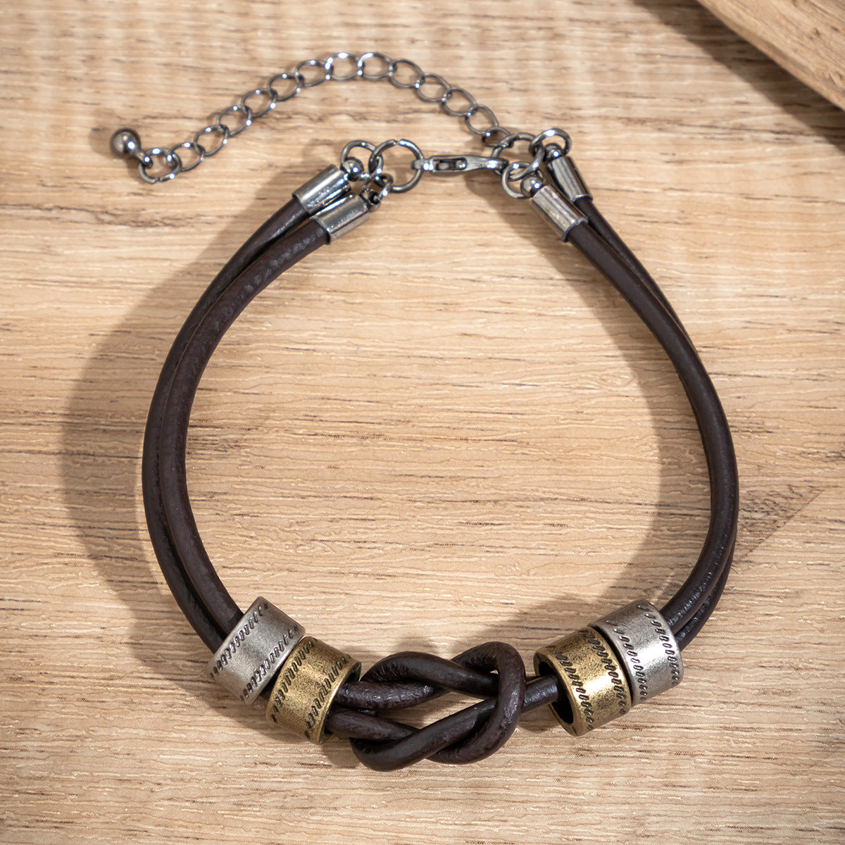 Wholesale Men's leather hoop necklace beaded clavicle necklace
