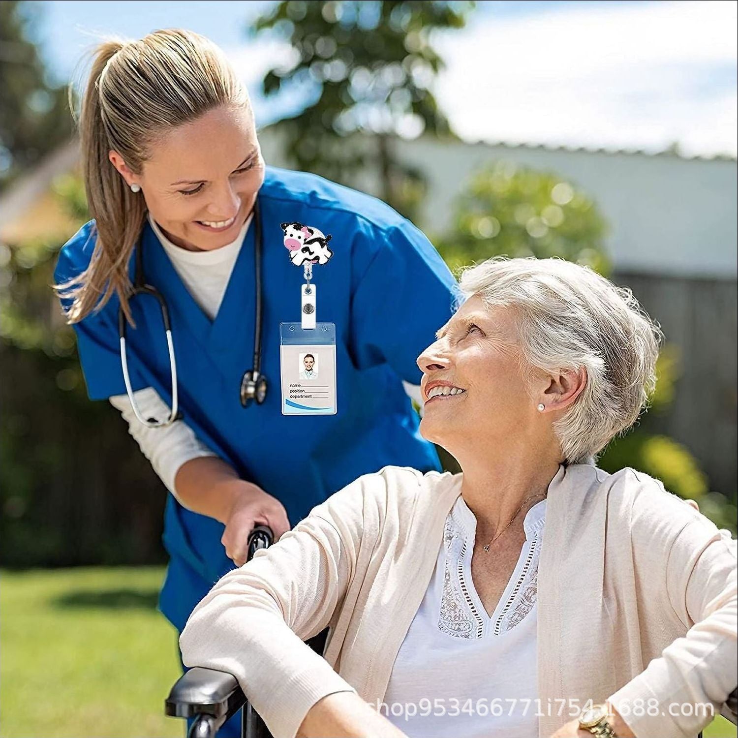 Wholesale Cow Badge Scroll Retractable Keychain