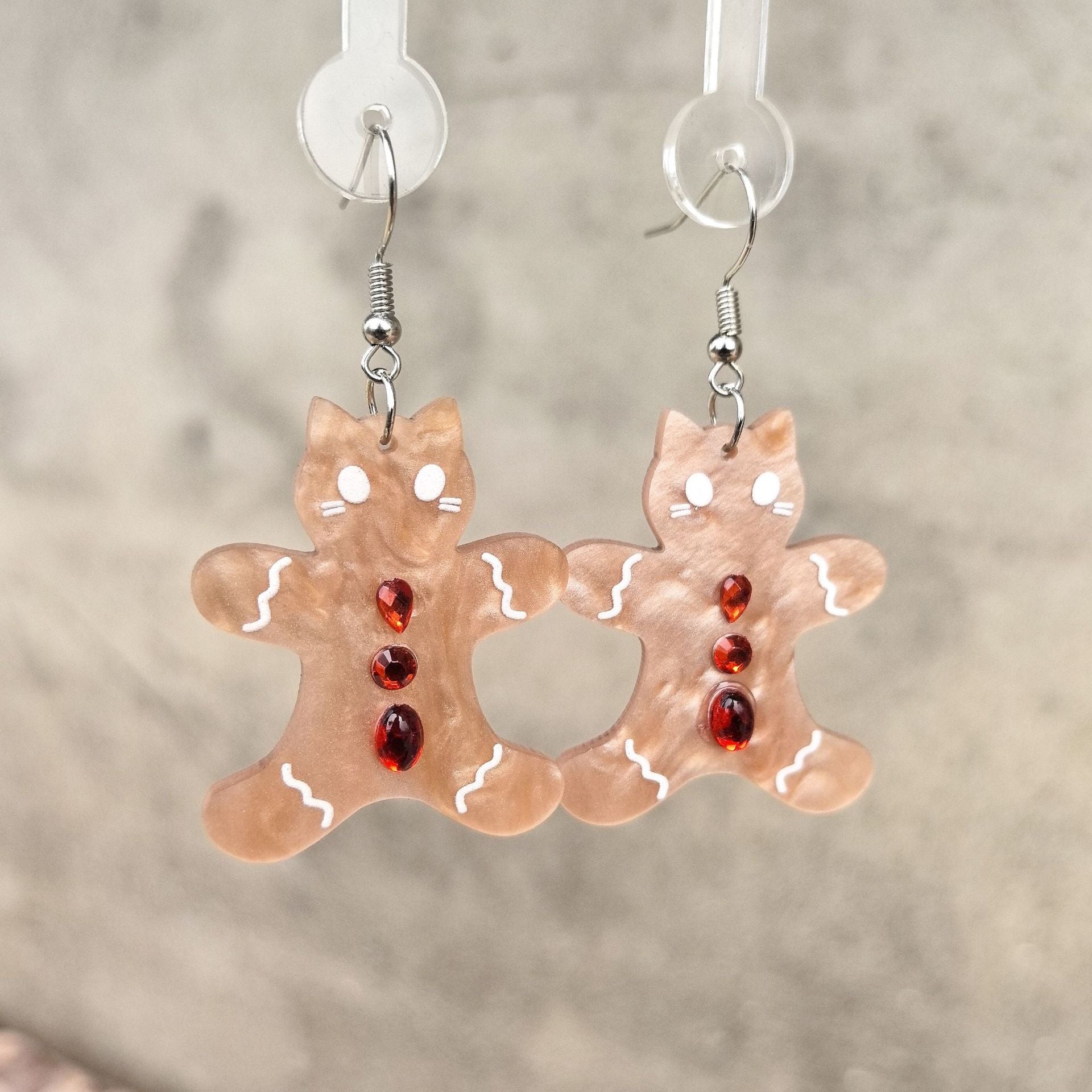 Wholesale Acrylic Christmas Cat Earrings With Rhinestone Water Pattern Cute Gingerbread Man Design Holiday Party Fashion Accessory Gift