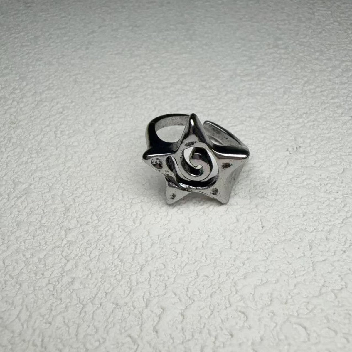 Wholesale Cool style three-dimensional star-shaped open ring