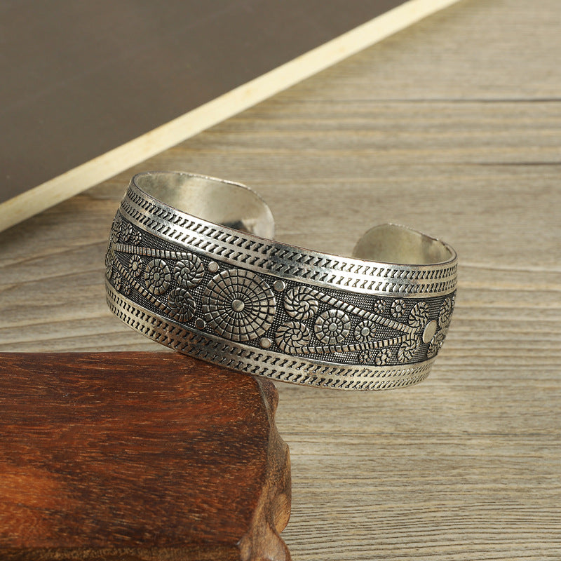Wholesale Retro Ethnic Style Silver Bracelet