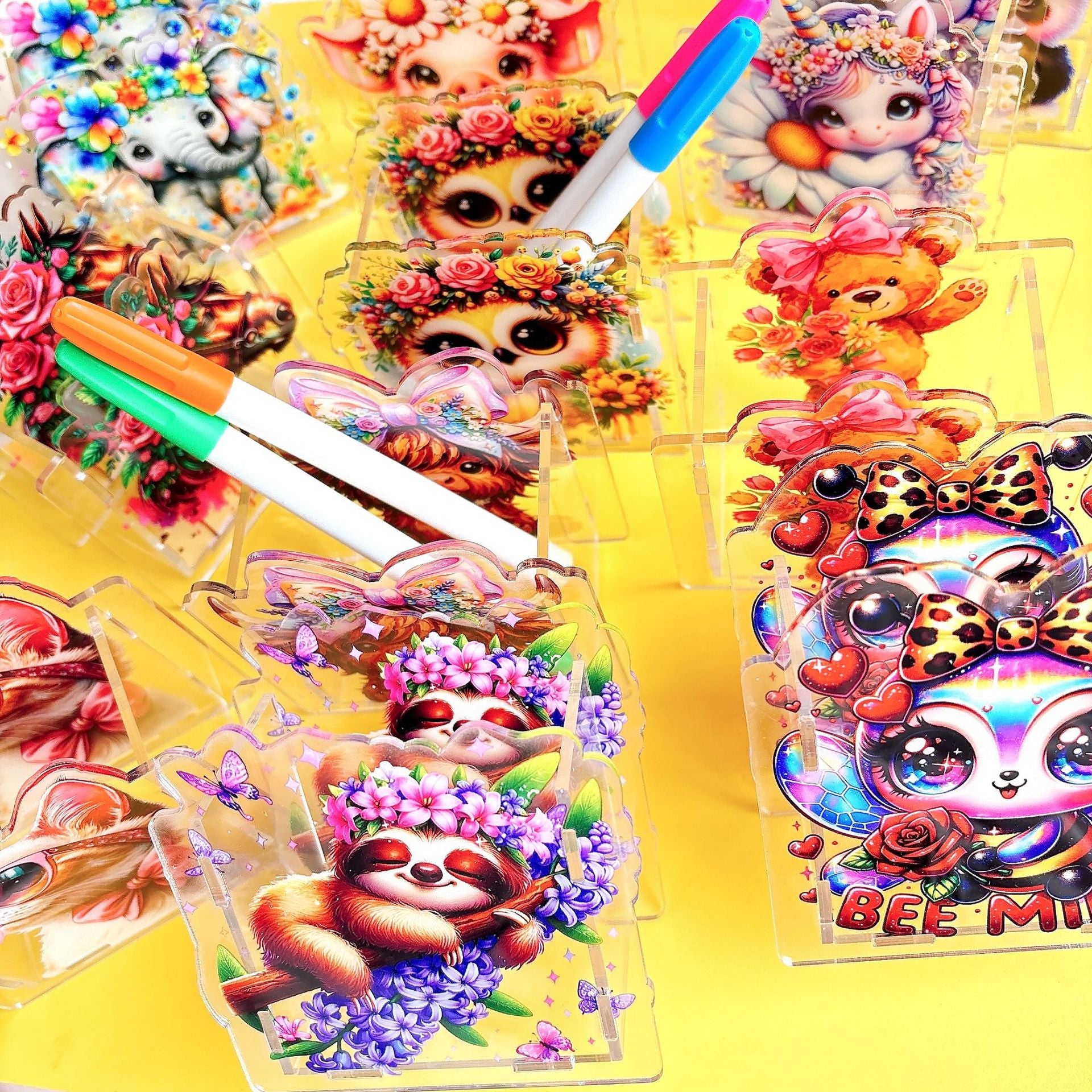 Wholesale Cute cat dog and cow animal acrylic pen holder OLY Exclusive