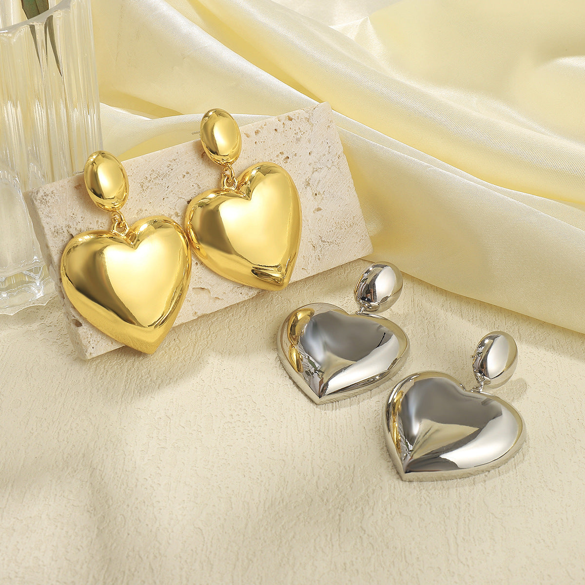 Wholesale Glossy Love Alloy Earrings
