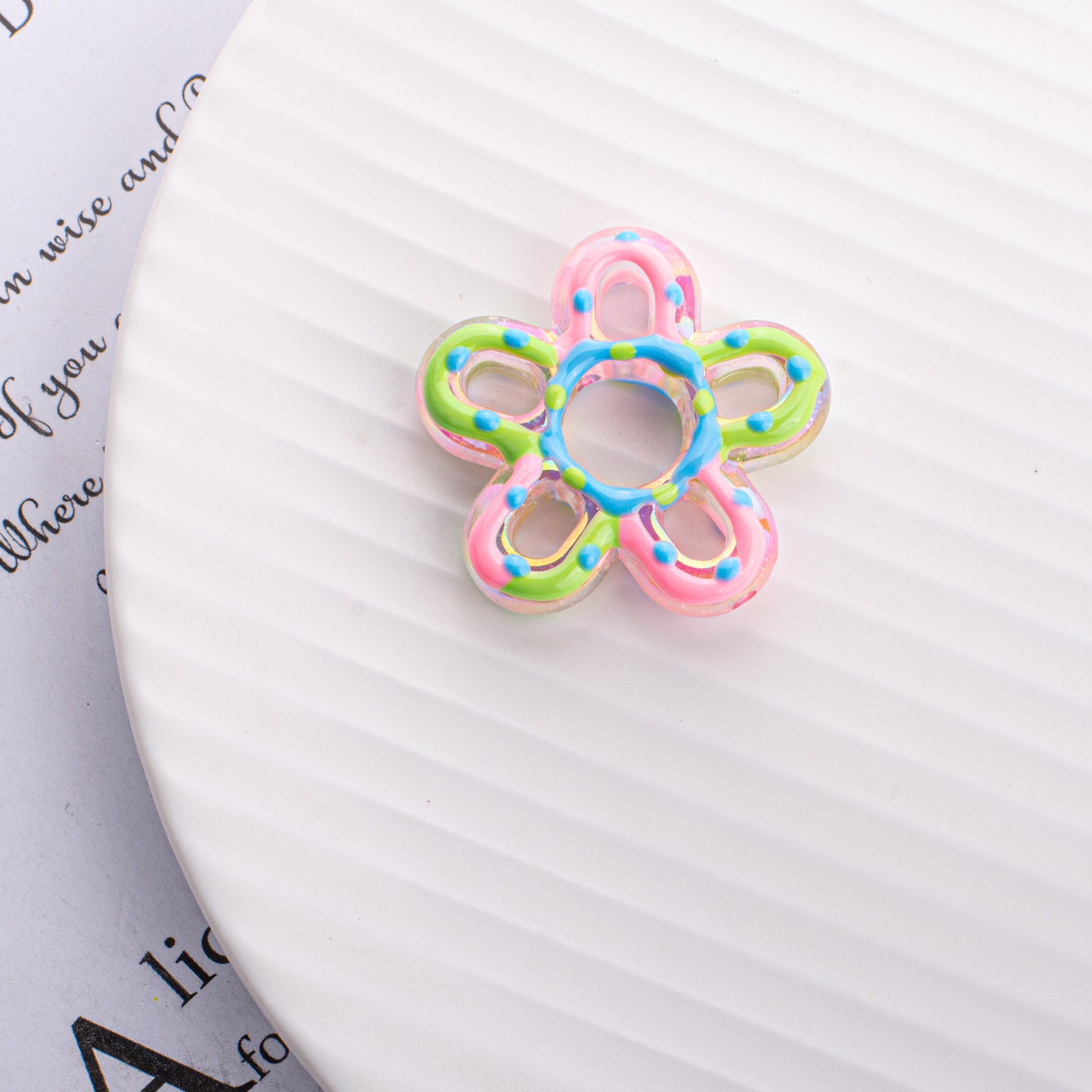 Wholesale Hollow Big Flower Color Hand-painted Acrylic Vertical Hole DIY Bracelet Bag Chain Car Hanging Accessories