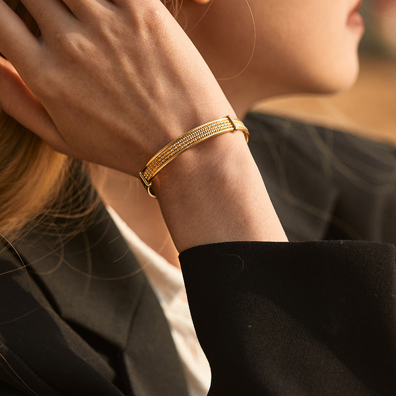 Wholesale Wide-brim Heavy Metal Gold-plated Bracelet