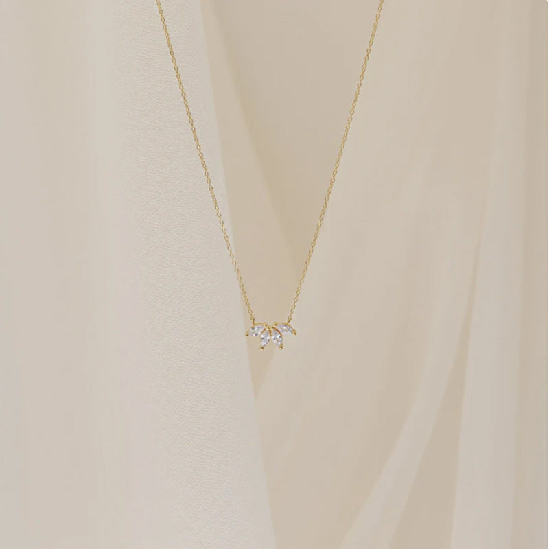 Wholesale Fishtail Flower Zircon Pendant Clavicle Chain