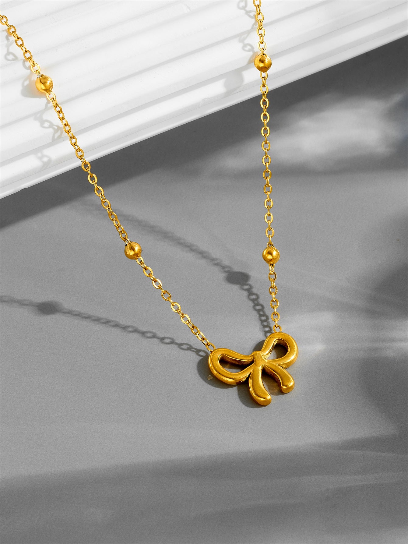 Wholesale Titanium Steel Bow Clavicle Chain Simple choker necklace