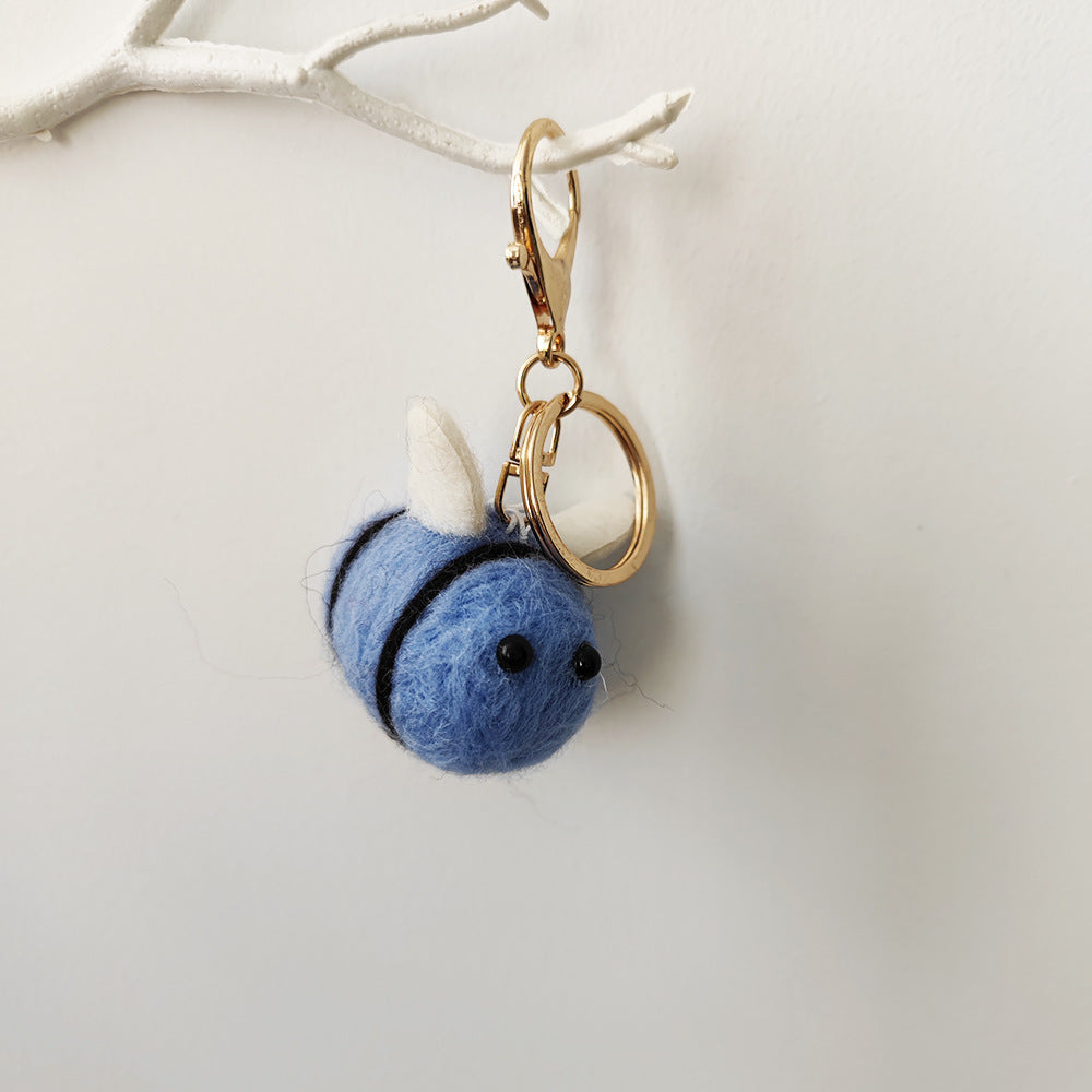 Wholesale Small Animal Bee Wool Felt Keychain