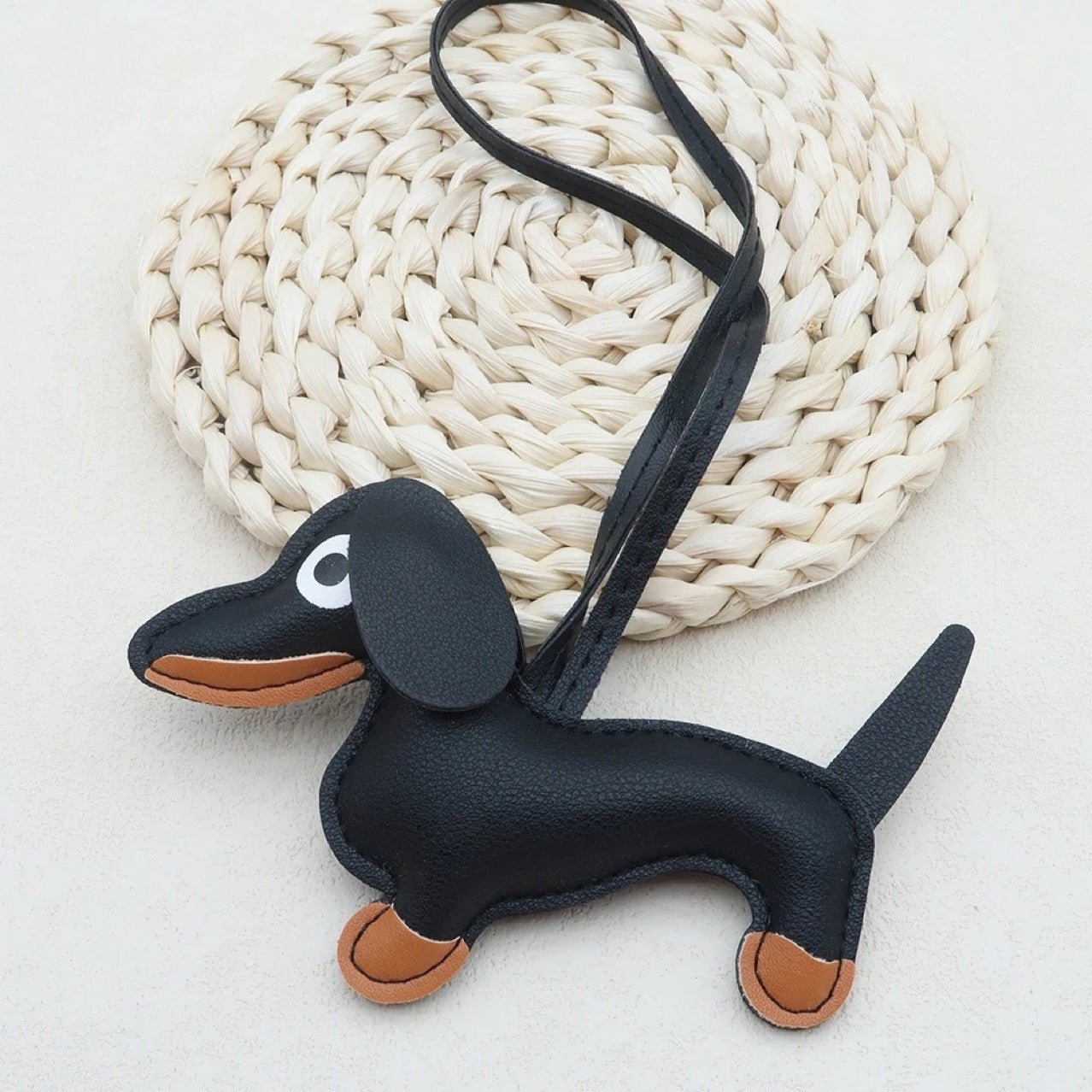 Wholesale PU leather dachshund dog pendant bag keychain accessories