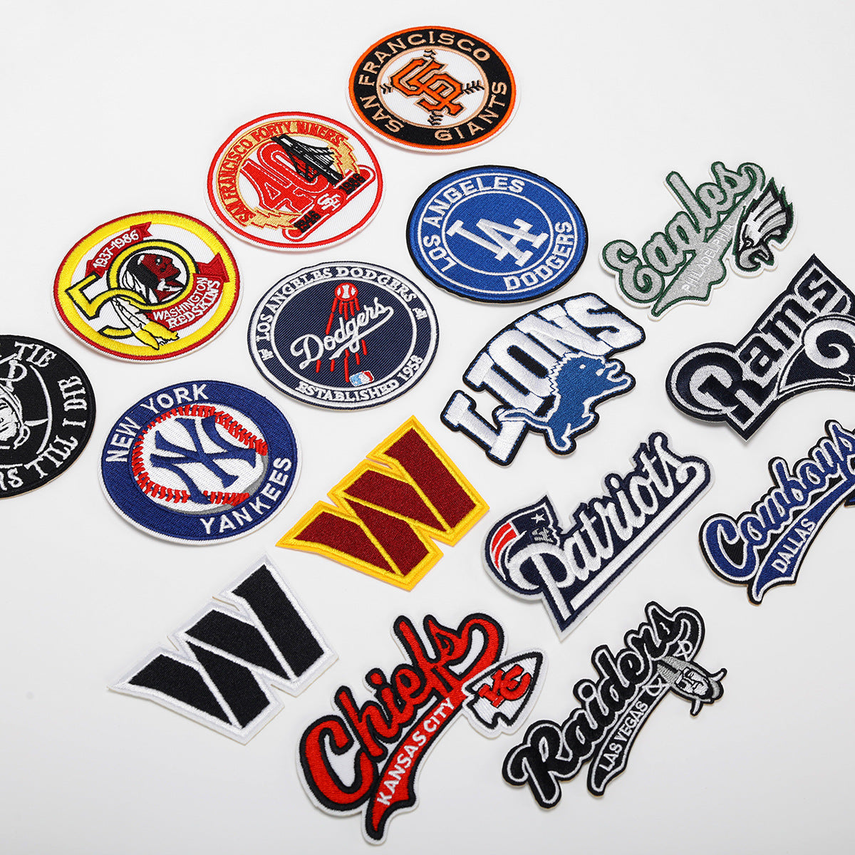 Wholesale Twill Fabric Embroidered Baseball Team Patches Set Of 16 Trendy et And Bag Accent OLY Exclusive