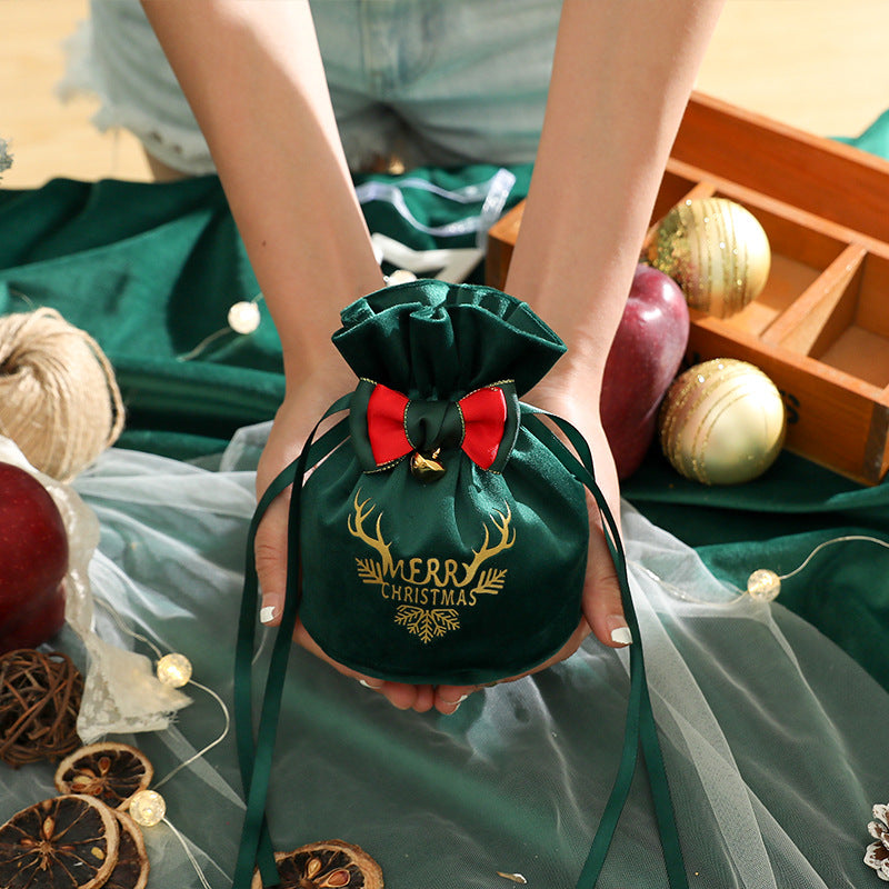 Wholesale Christmas gift bag Christmas apple velvet drawstring bag