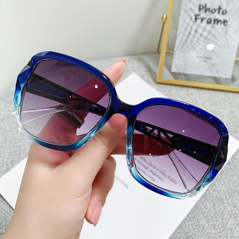 Wholesale 2025 new ladies sunglasses trendy fashion large frame sunscreen sunglasses holiday vintage sunglasses