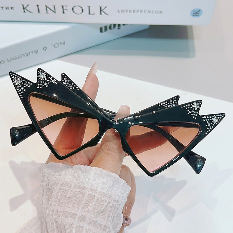 Wholesale Butterfly Shape Diamond Frameless Fashion Exaggerated Sunglasses