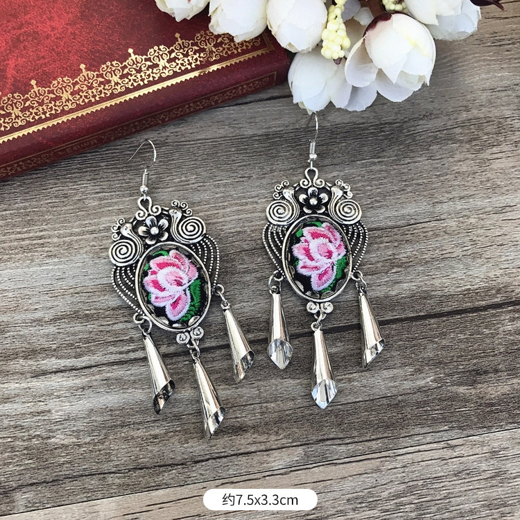 Wholesale Chinese Retro Alloy Earrings