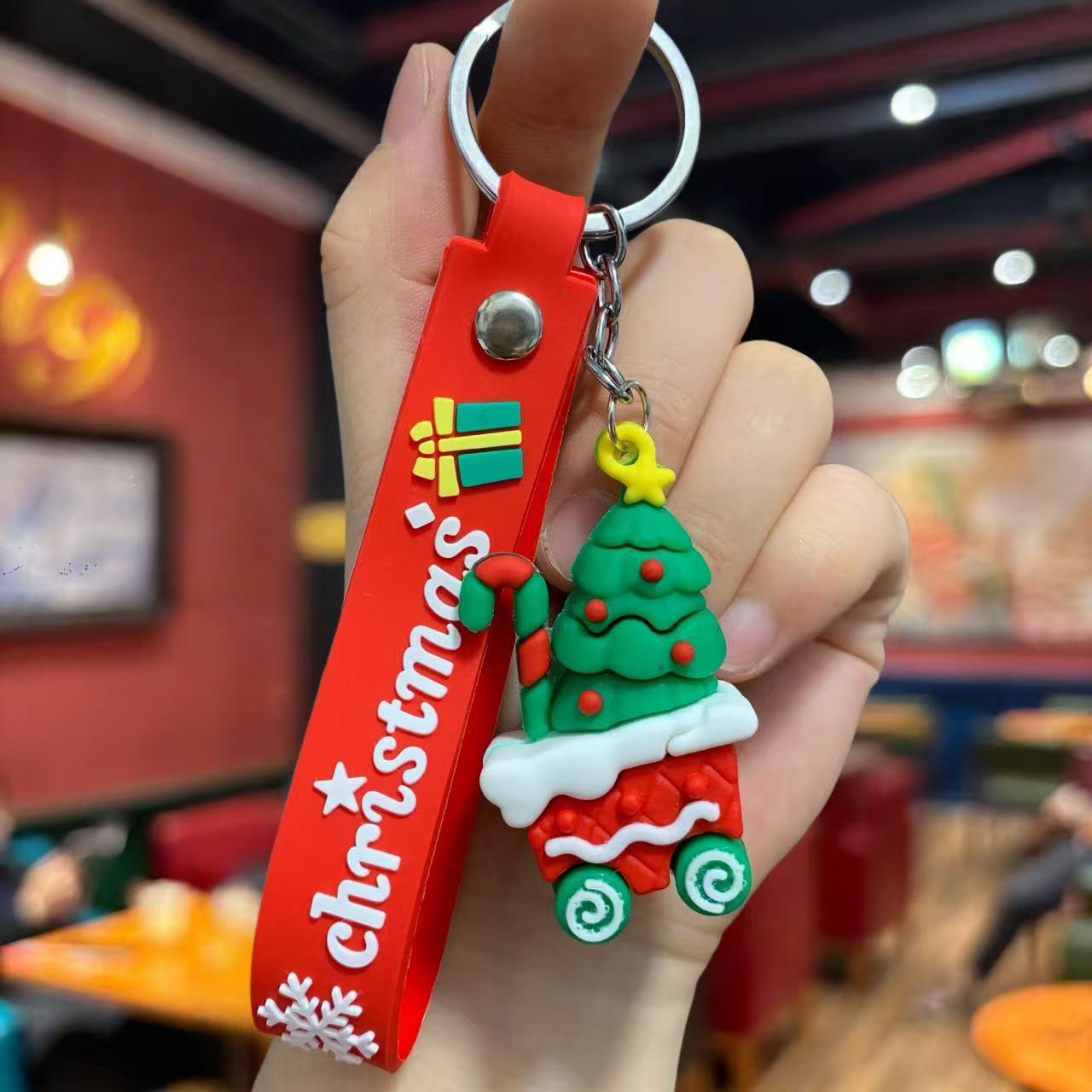 Wholesale Christmas keychain  gift pendant  Keychains