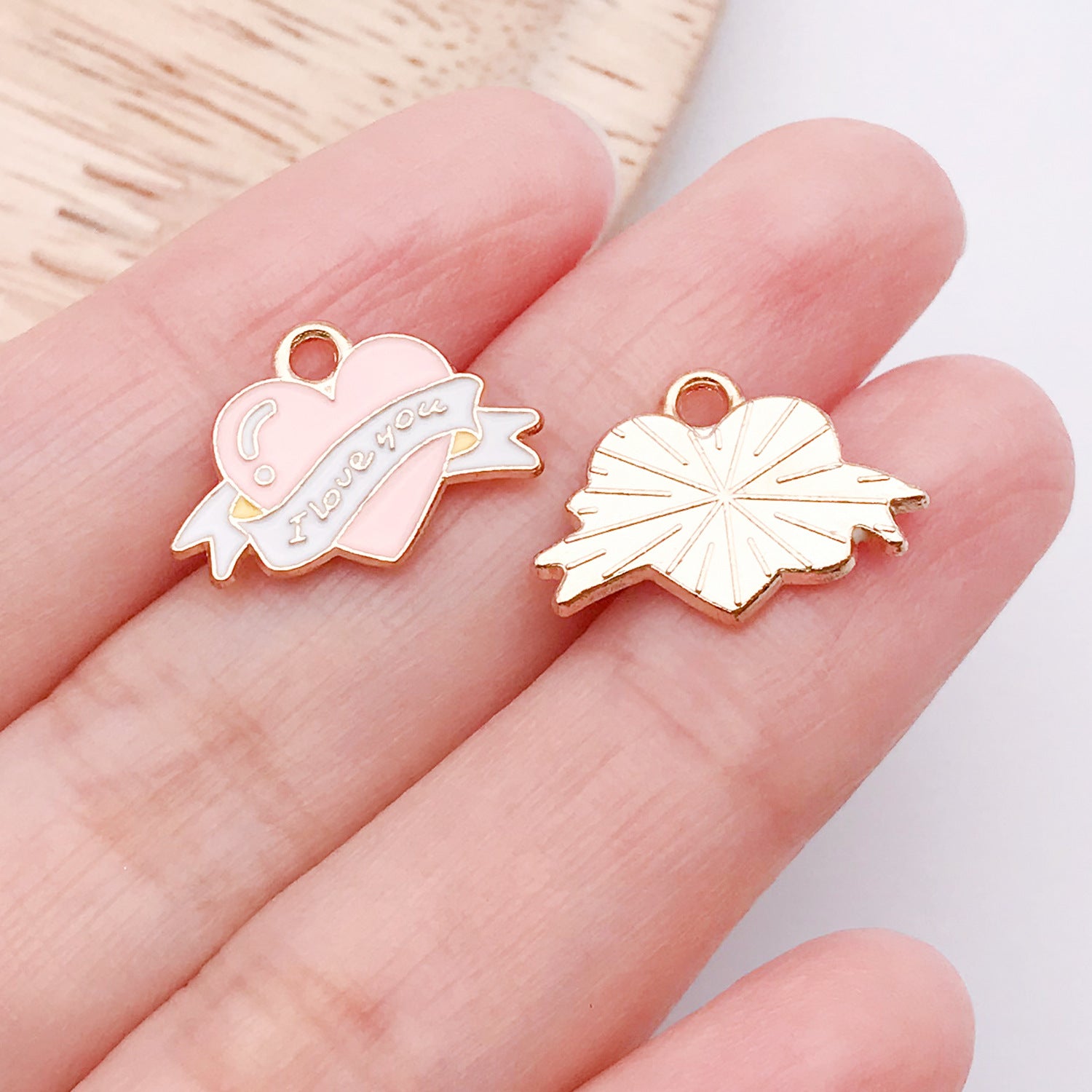 Wholesale Valentine' s Day Love Variety Cartoon Jewelry Accessories Pendant