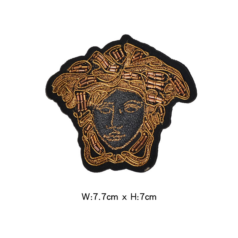 Wholesale Decorative Sequin Embroidered Letter B Patch Royal Blue Felt Base For Towels Clothing DIY Accessory