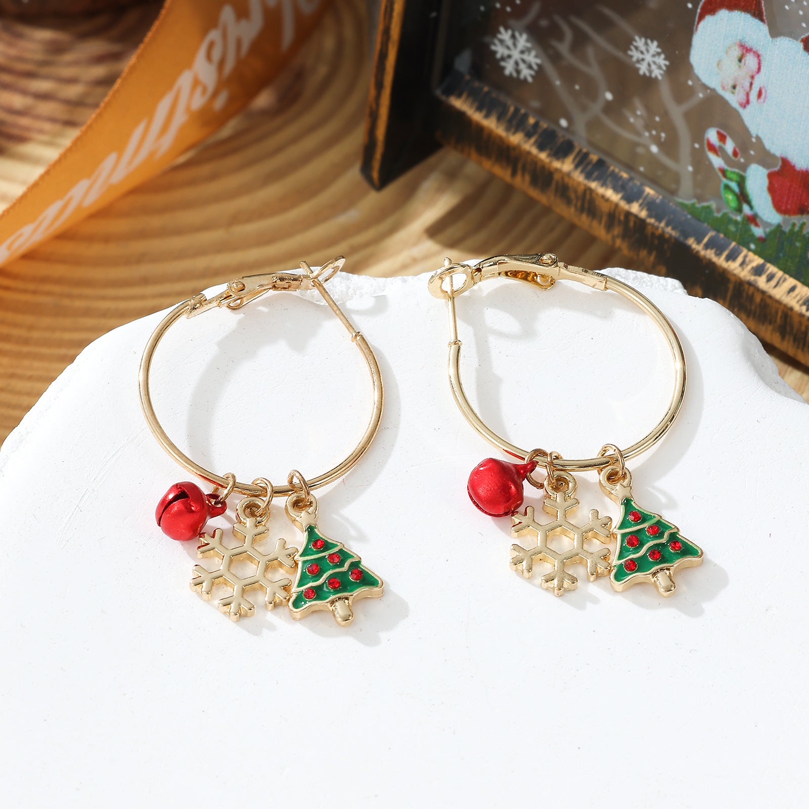 Wholesale Zinc Alloy Christmas Earrings Snowflake Tree Bell Elk Rhinestone Dangle Jewelry Party Fashion Accessory