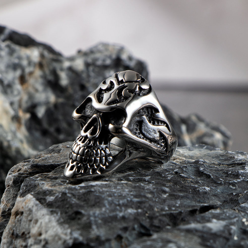 Wholesale  does not fade exquisite punk titanium steel retro skull gift men's raw stainless steel polished ring