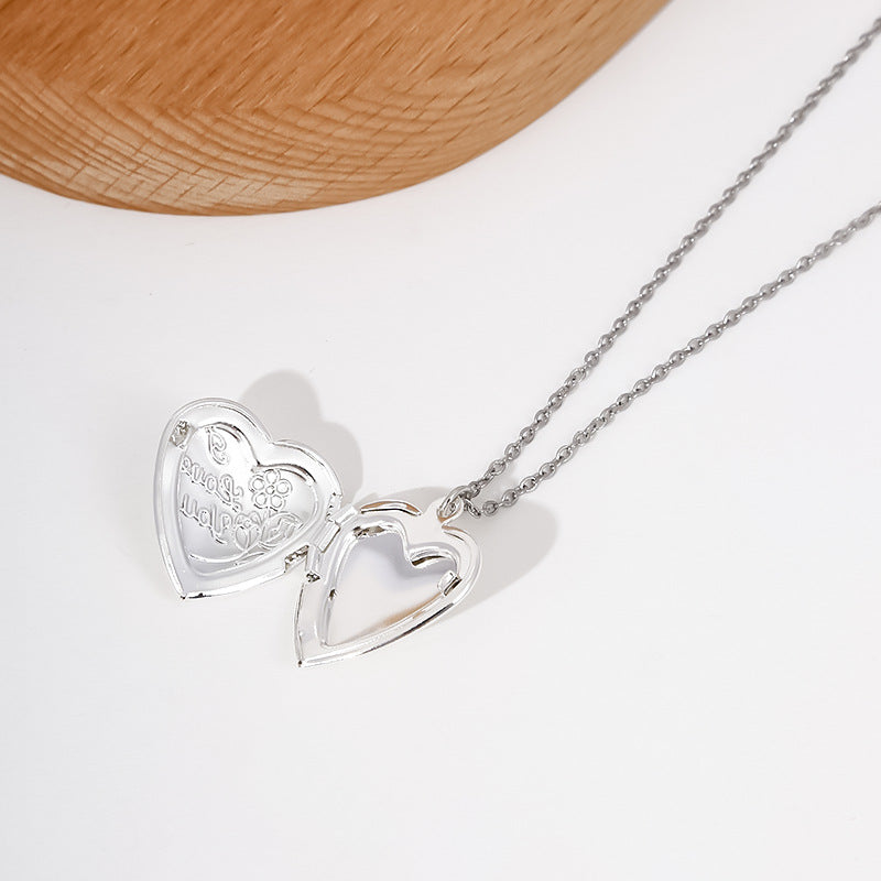 Wholesale gold plating creative rose Valentine's Day love box pendant necklace