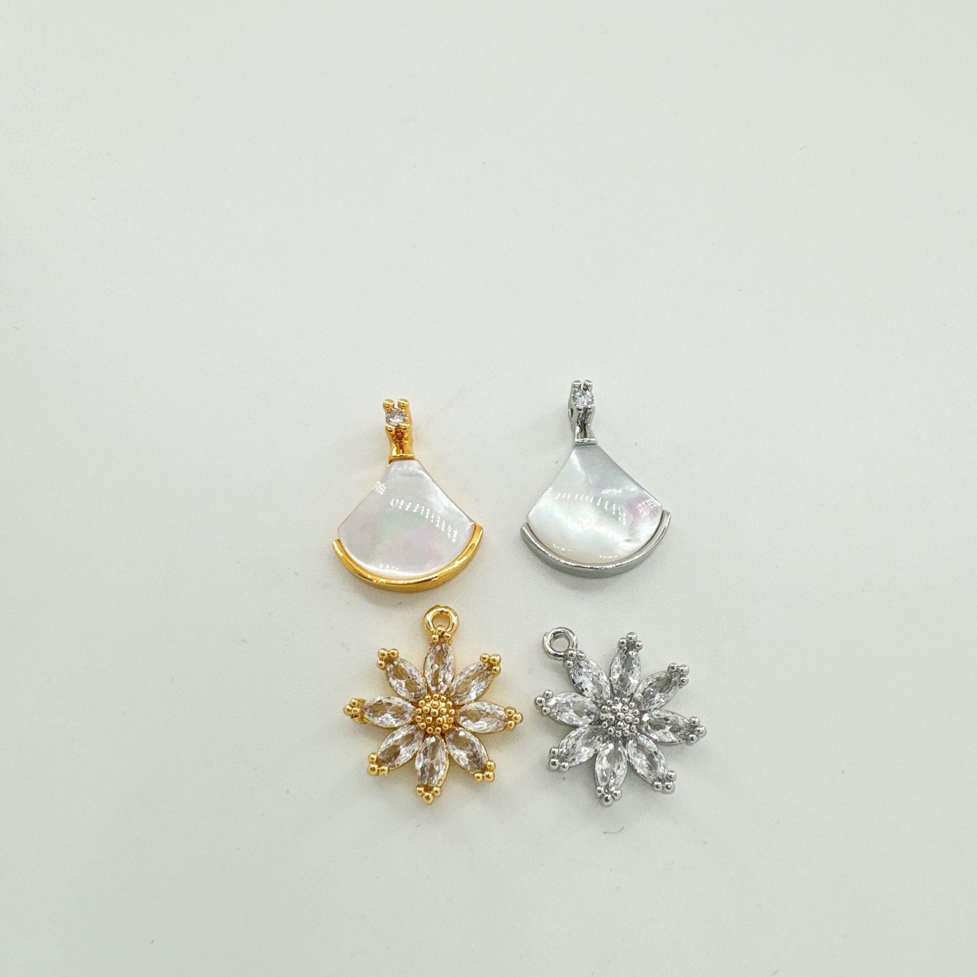 Wholesale 18K gold plated copper natural shell inlaid fan shaped heart pendant