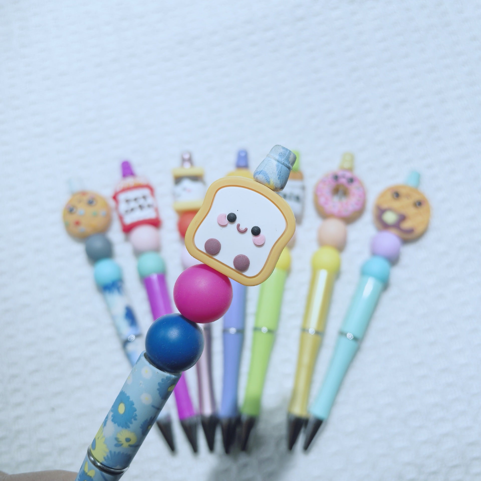 Wholesale 10pcs/pack Hot-Selling New 3D focalSilicone Cartoon Beads Beading