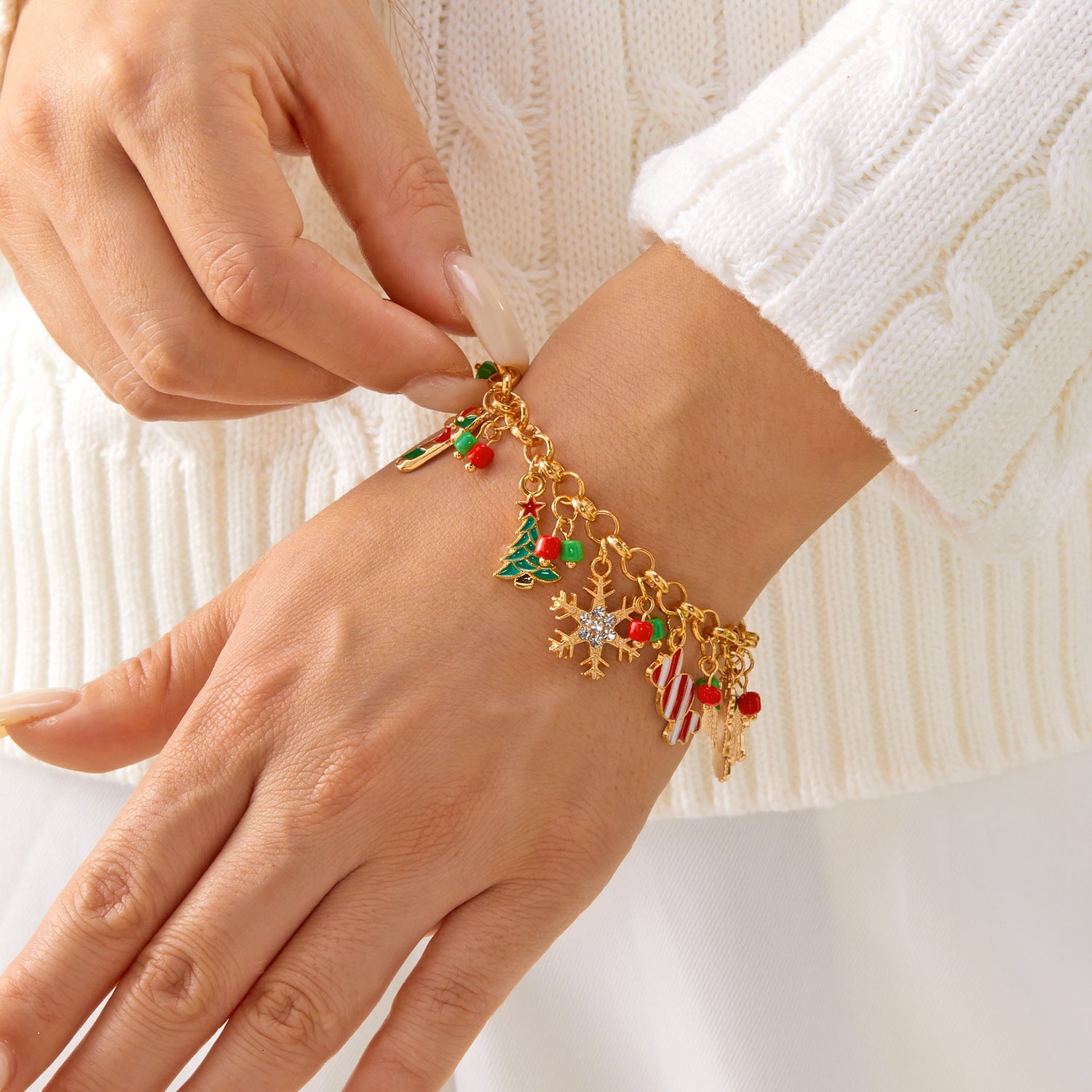 Wholesale Christmas snowman  reindeer  snowflake  gingerbread man  cane bracelet