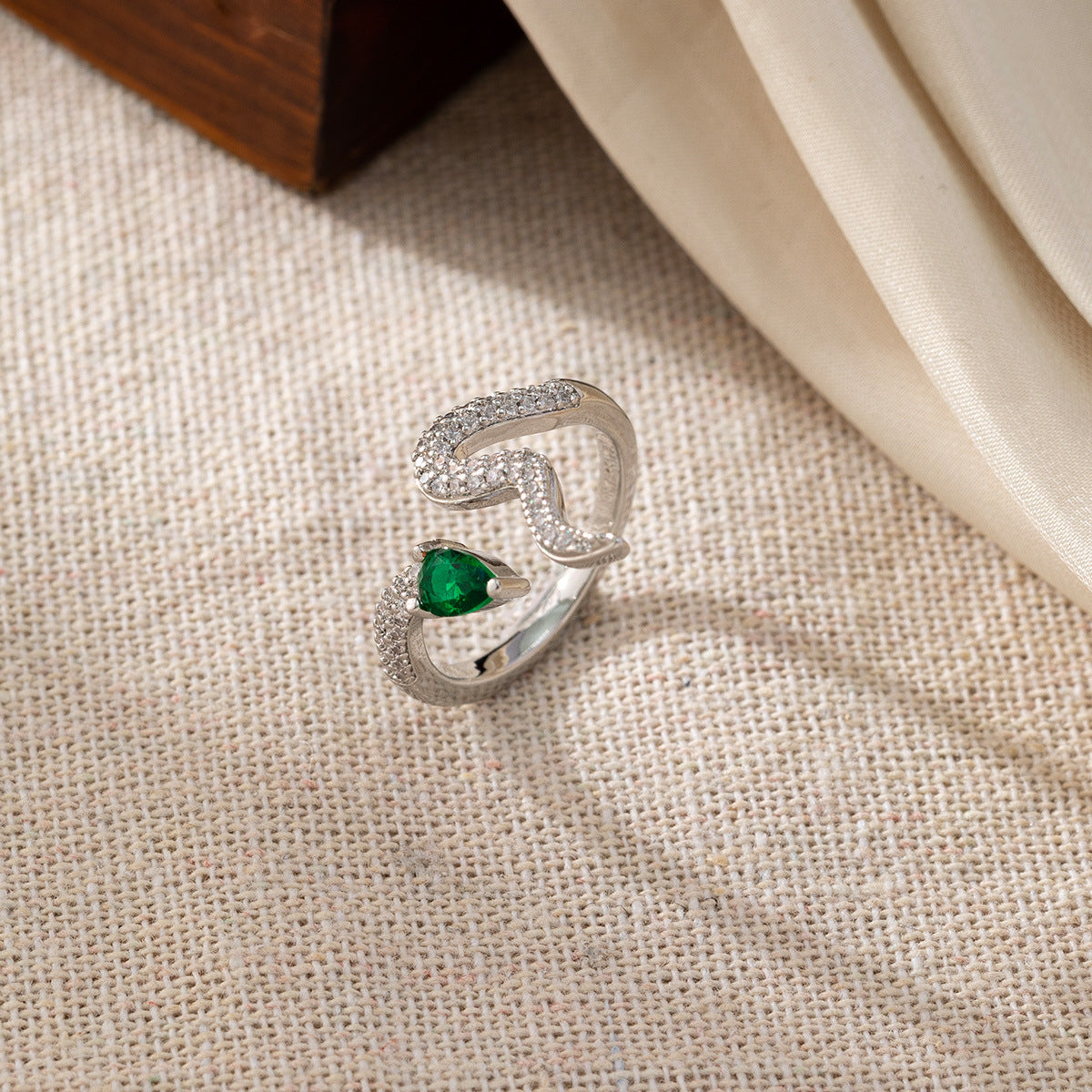 Wholesale Green Zircon Cool Cool Tide Wave Small Snake Open Ring