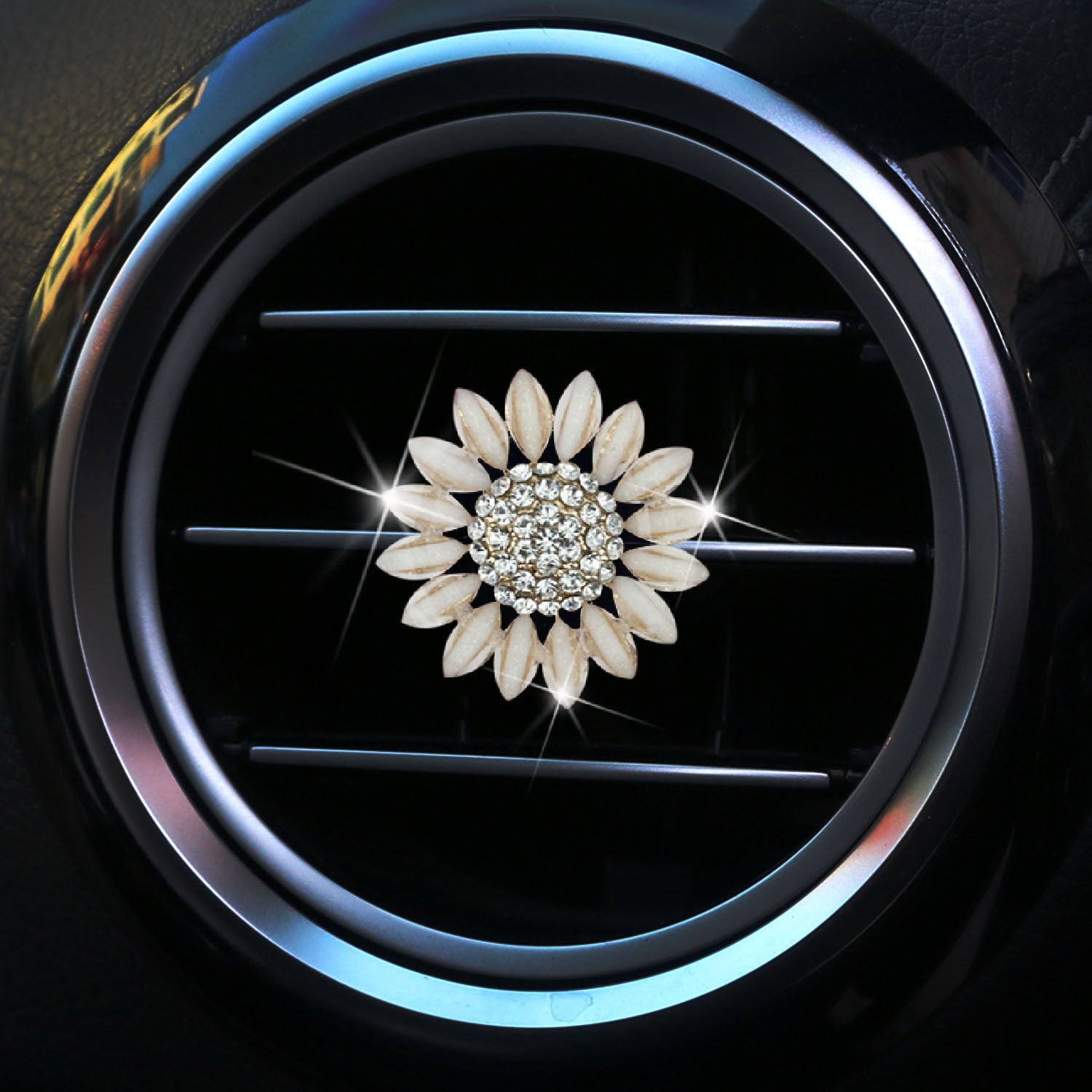 Wholesale Rhinestone Sunflower Car Air Vent Perfume Aromatherapy Clip Sunflower Car Air Conditioning Decoration Supplies