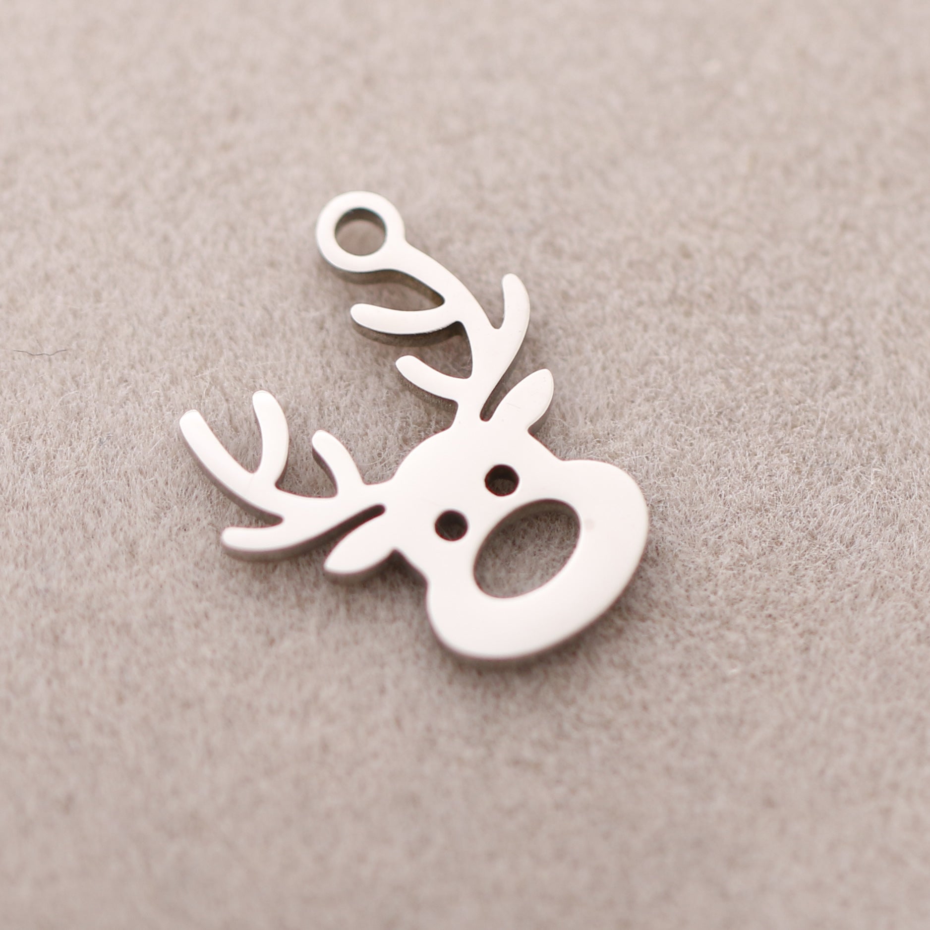Wholesale Stainless Steel Christmas Snowman Fawn Christmas Tree Snowflake Pendant Accessories DIY