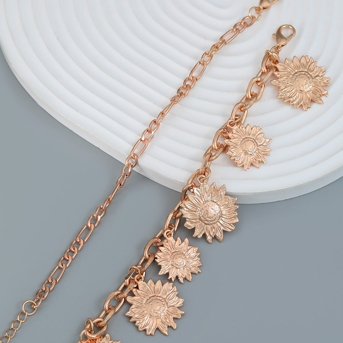 Wholesale Vintage Sunflower Alloy Bracelet